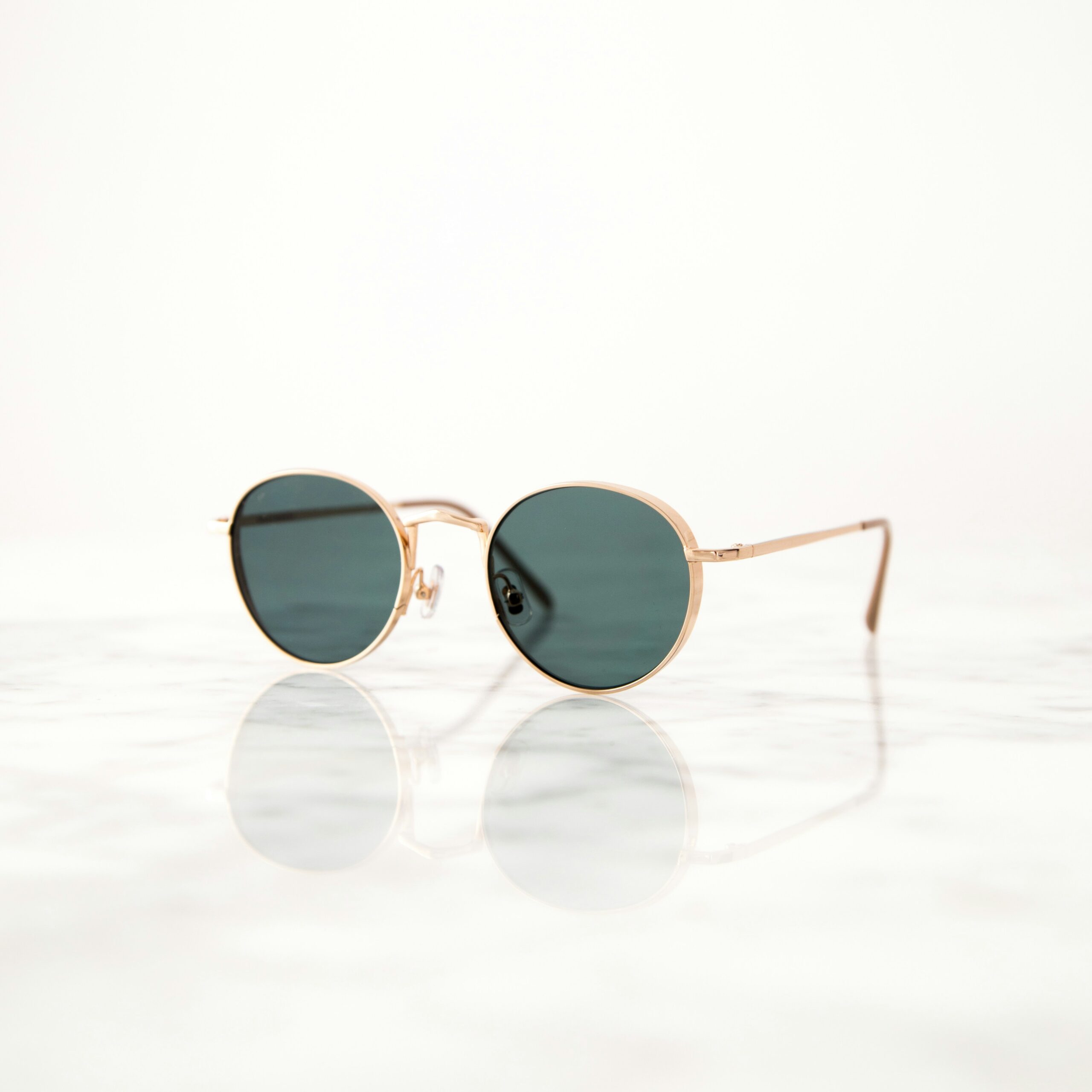 The Future Of Vision:  Ar Glasses With Revolutionary Technology - qubm456